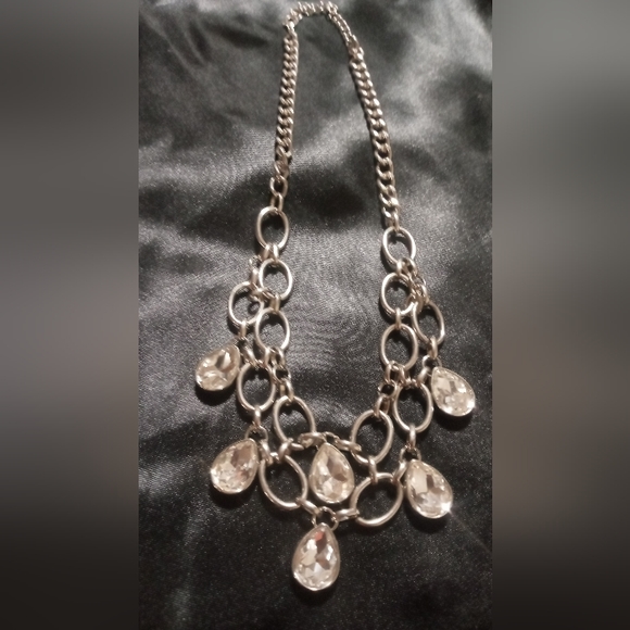 Large clear faux gems with layered chain statement necklace large links 26 inch - Picture 4 of 4